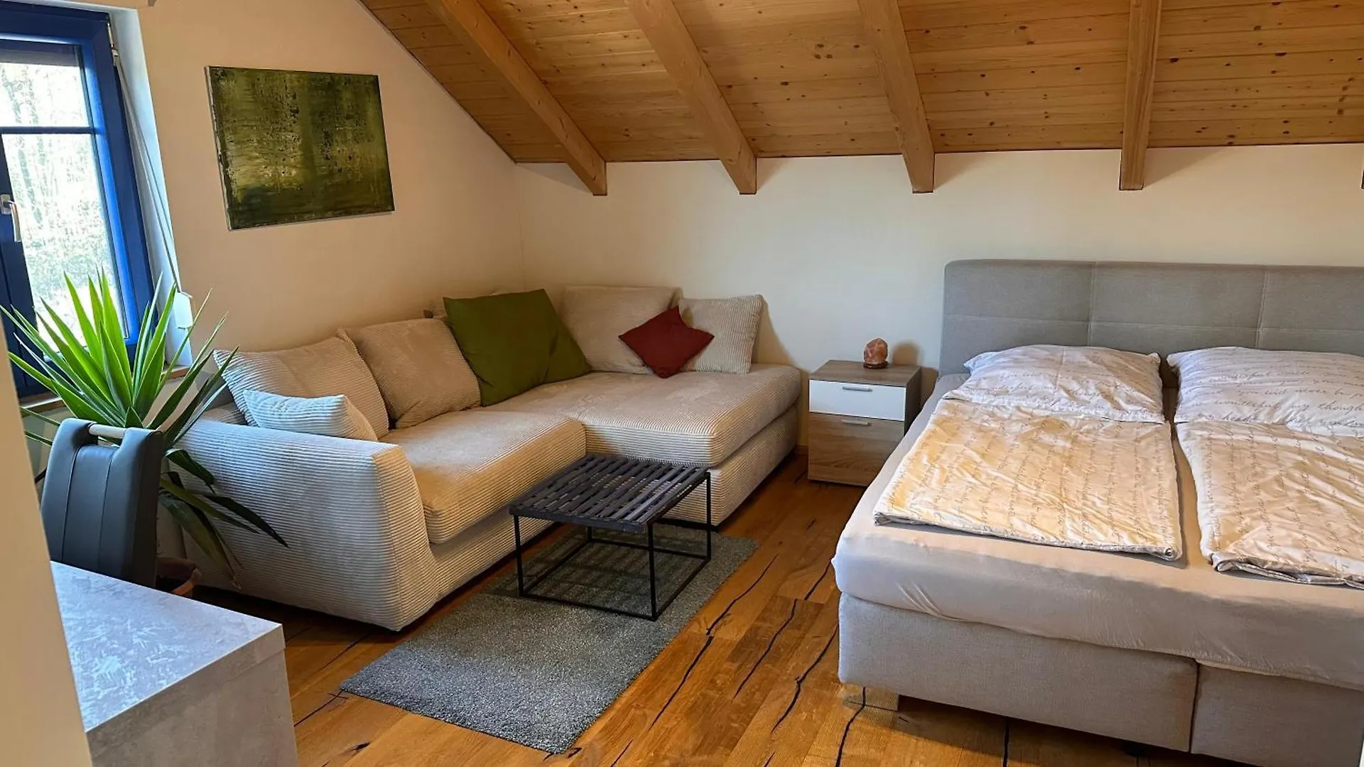 Ferienwohnung Mit Sonniger Dachterrasse Am Pferdehof Eichendorf Deutschland